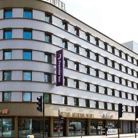Premier Inn London Woolwich Екстер'єр фото