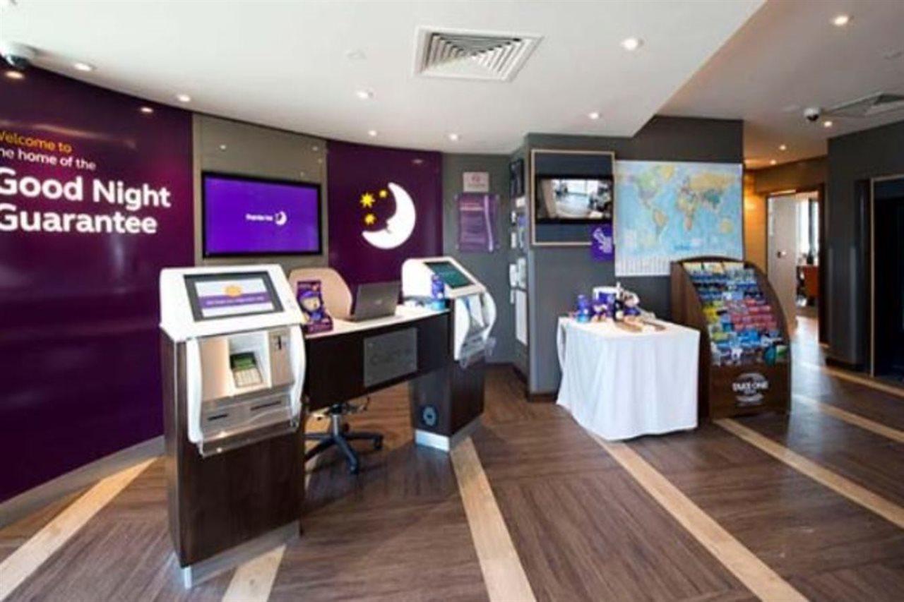 Premier Inn London Woolwich Екстер'єр фото